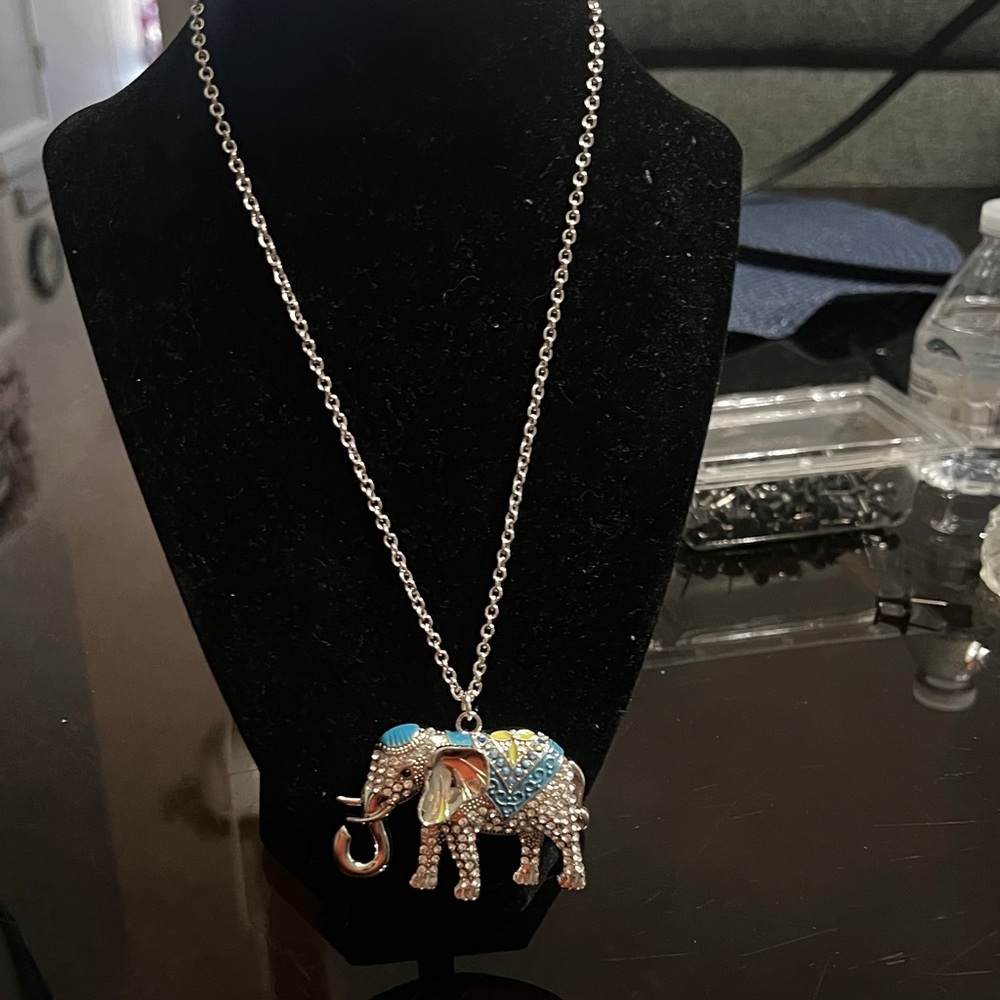 Paparazzi Silver Necklace with Elephant Pendant